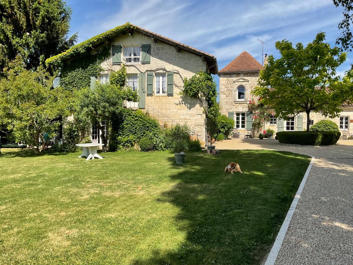 Vila Les Petits Vingnes Edon Exteriér fotografie